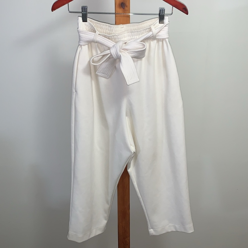 OAK + FORT Paper Bag Cream White High Waist Poly/Rayon Belted Cropped Trousers